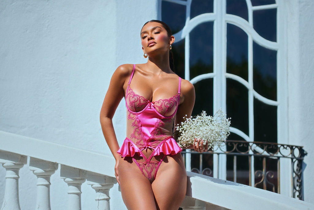 LI854 - Queen Of Hearts Teddy