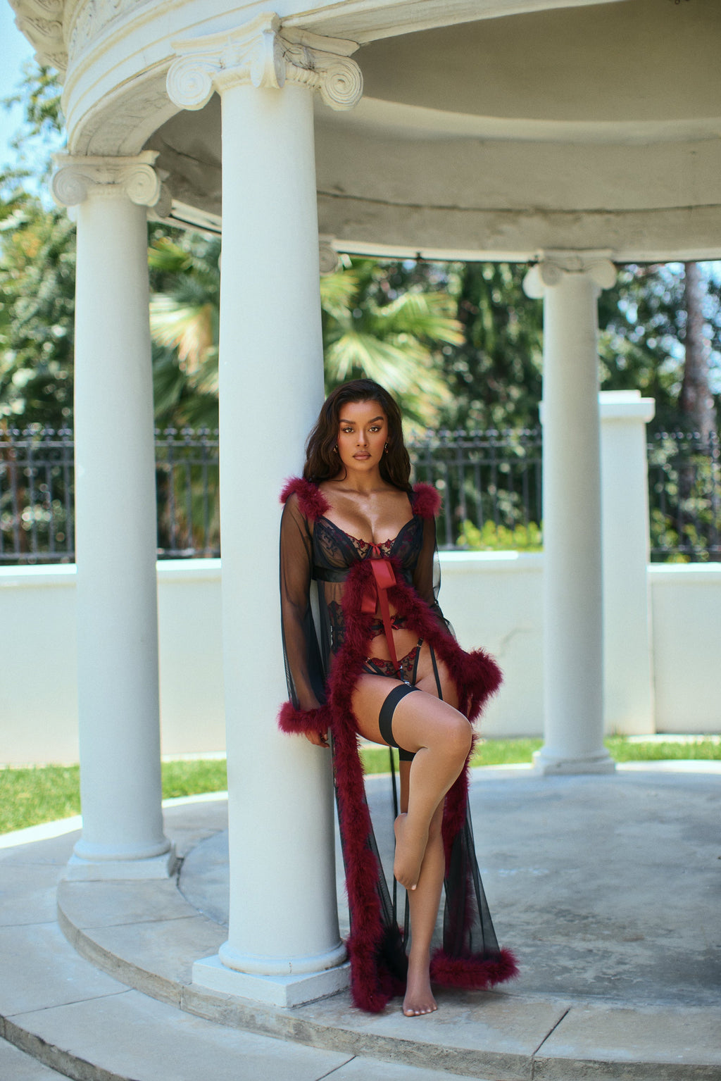 LI888 - Fantasy Luxe Glam Robe